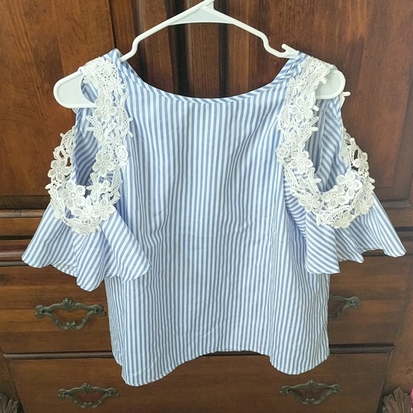 SHEIN Tops - Lace Cold Shoulder Top